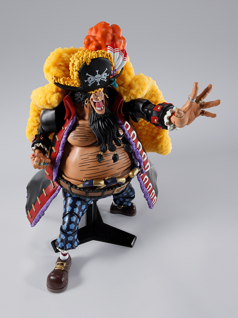 ONE PIECE フィギュア S.H.Figuarts マーシャル・D・ティーチ -四皇-