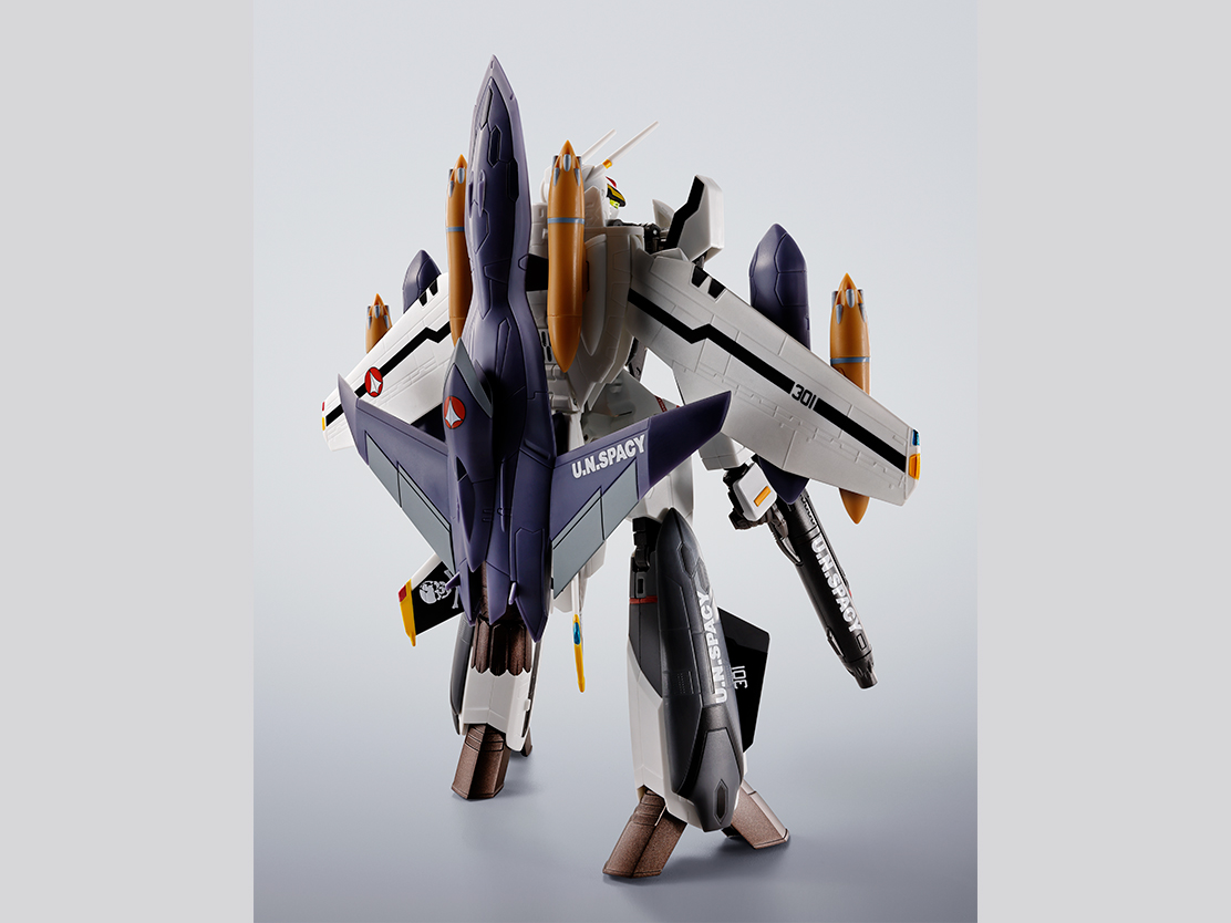 マクロスゼロ フィギュア HI-METAL R VF-0Sフェニックス(ロイ・フォッカー機) ＋ QF-2200D-B ゴースト