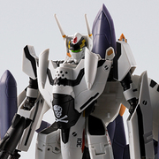 VF-0Sフェニックス(ロイ・フォッカー機) ＋ QF-2200D-B ゴースト