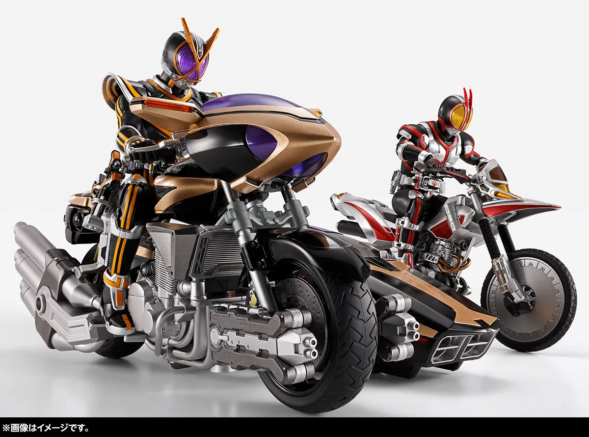 超巨大可変型バリアブルビークル登場！魂ウェブ商店受注中「S.H.Figuarts サイドバッシャー」＆3次抽選販売受付中「S.H.Figuarts（真骨彫製法） 仮面ライダーカイザ」ご紹介
